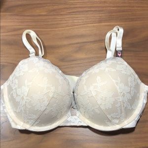 Victoria’s Secret Dream Angels Push-up Bra